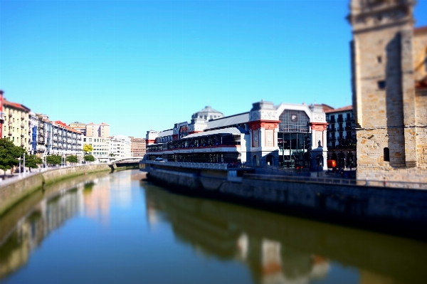 Foto Ponte città fiume canale
