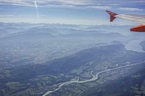 Mountain wing cloud sky Photo