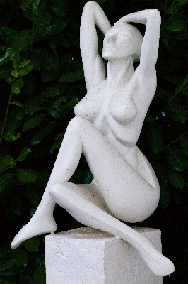 Woman white monument statue Photo