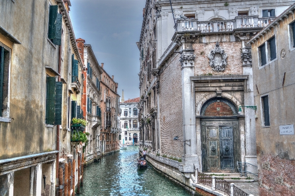 Foto Acqua architettura cielo barca