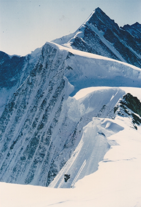 Rock montaña nieve invierno