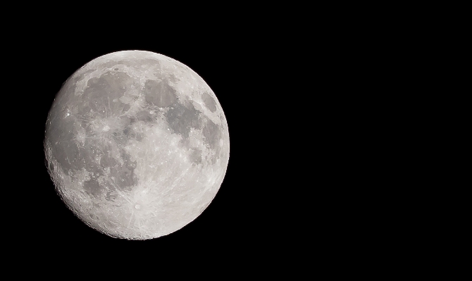 Foto Alam hitam dan putih
 langit malam