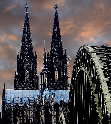 Foto Recinzione architettura ferrovia ponte