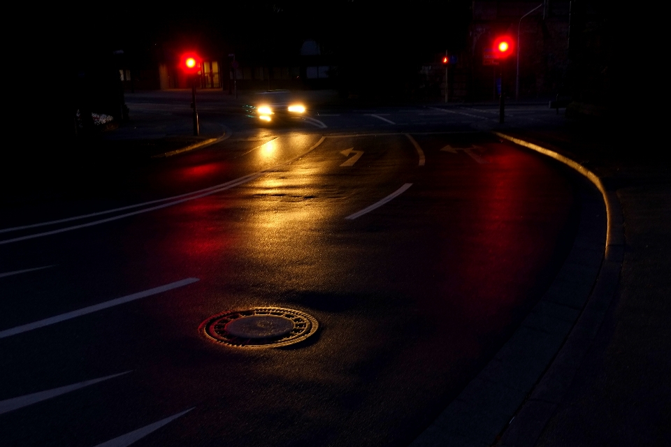 Light road traffic night