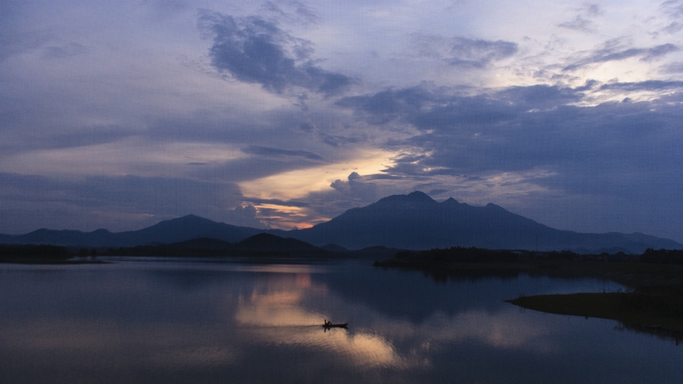 海 自然 地平線 山