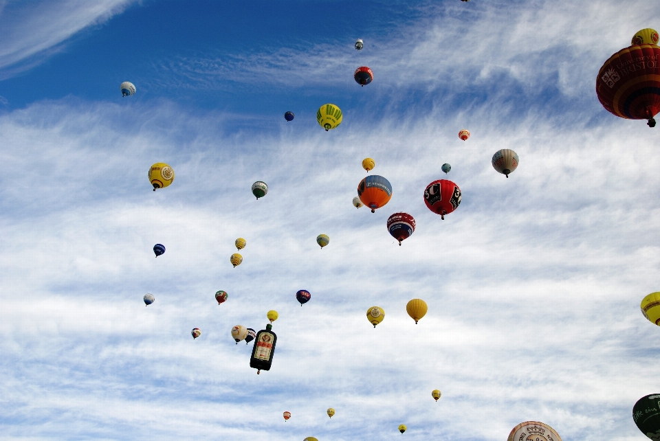 Cielo globo aerostático volar