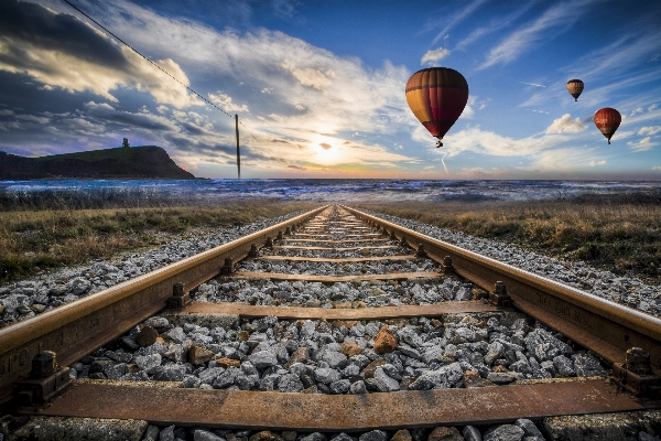 Track railroad old aircraft Photo