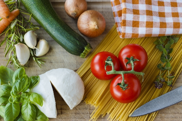 植物 フルーツ 皿 食事 写真