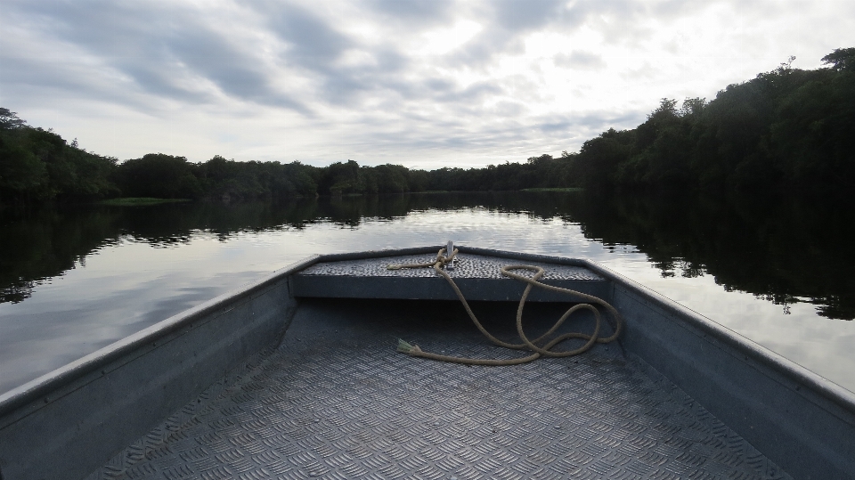 Paisagem natureza barco rio