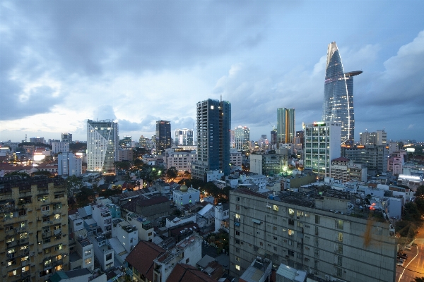 Foto Cakrawala kaki langit kota gedung pencakar