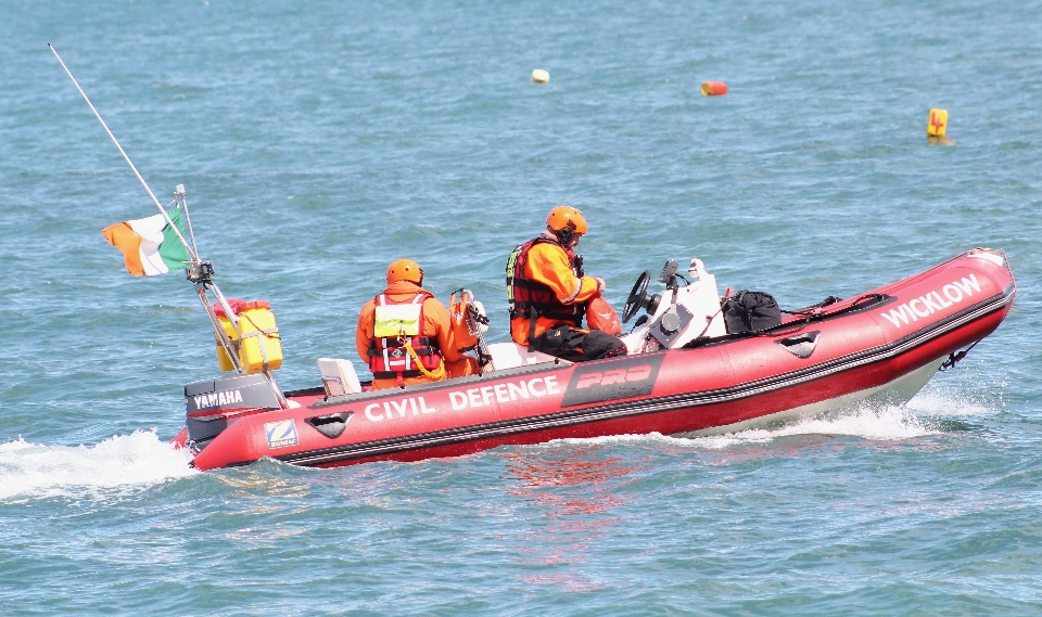 Mar bote vehículo motora
