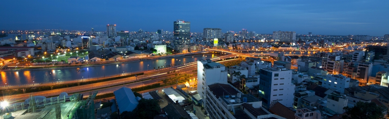 建築 空 スカイライン 夜 写真