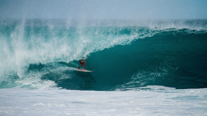 Foto Pria laut air alam