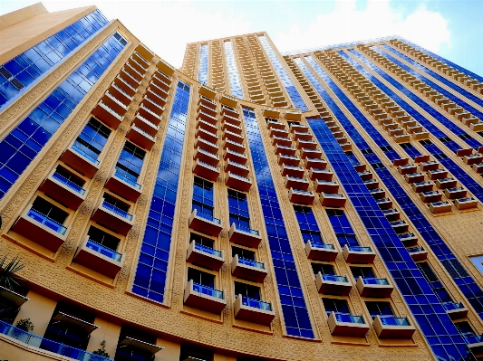 Foto Arsitektur struktur kaki langit bangunan