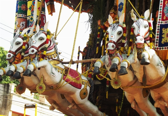 Foto Patung karnaval taman hiburan
