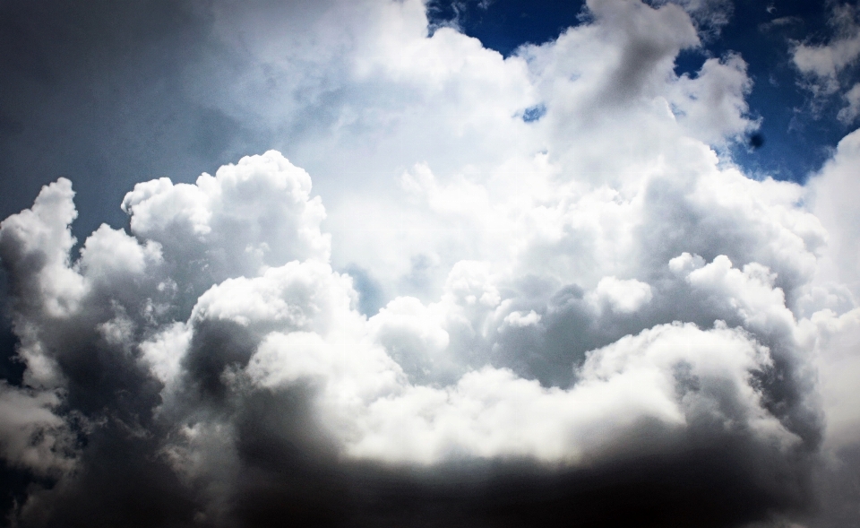 Natura all'aperto leggero nube