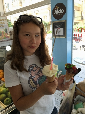 Foto Garota verão comida sorvete