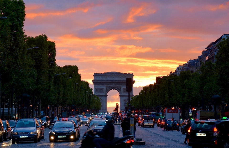 Tramonto città parigi monumento