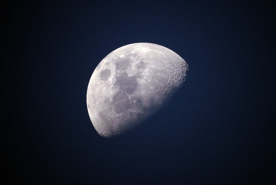 Cielo atmosfera blu luna