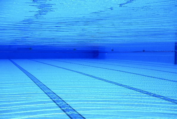 海 水 プール 水中 写真