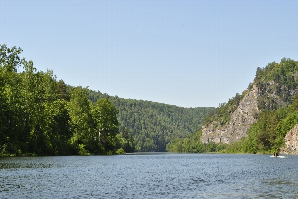 Photo Paysage montagne lac rivière