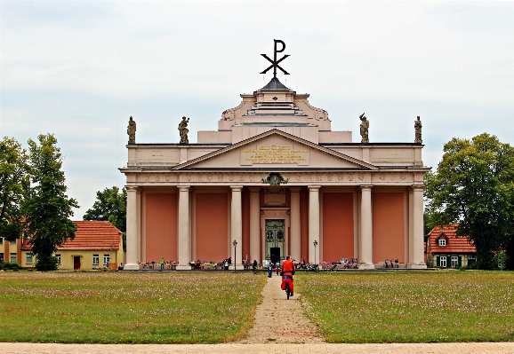 Foto Edificio palazzo monumento punto di riferimento