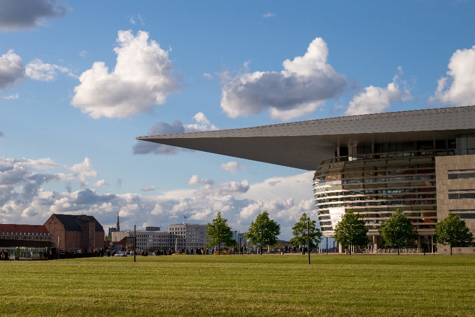 Grass cloud architecture structure