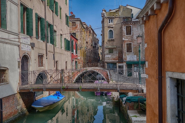 Boat town building canal Photo