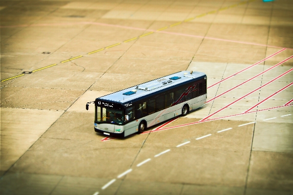 Auto flughafen transport fahrzeug Foto