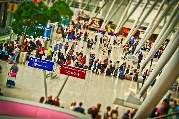 People fly crowd airport Photo