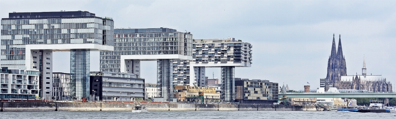 Dock architecture skyline glass Photo