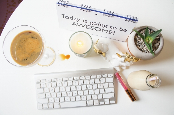 Hand plant cup candle Photo