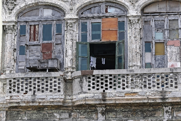 Architecture mansion house window Photo