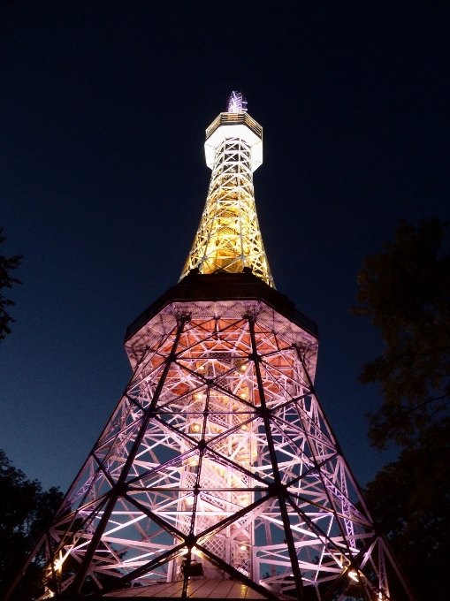 Leggero notte sera torre