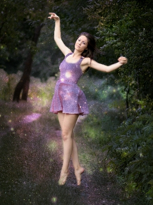 Nature girl dance model Photo