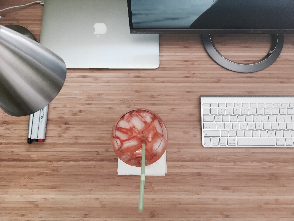 Desk macbook table wood