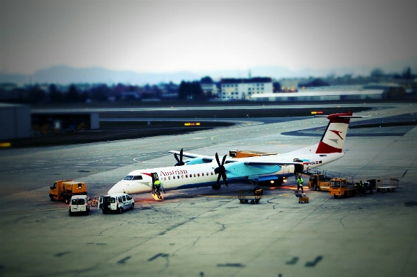 飛ぶ 空港 旅行 飛行機 写真