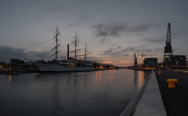 Foto Spiaggia mare dock tramonto