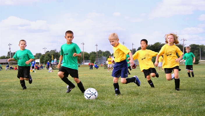 Foto Olahraga halaman rumput anak muda usa