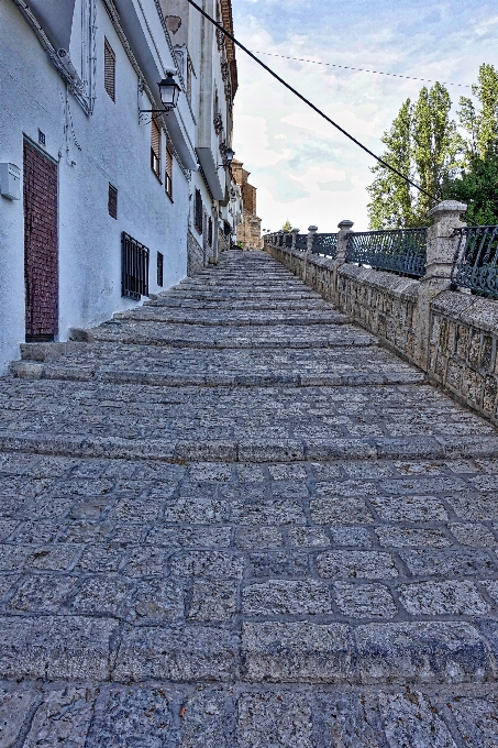 Schiene straße bürgersteig
 stadt