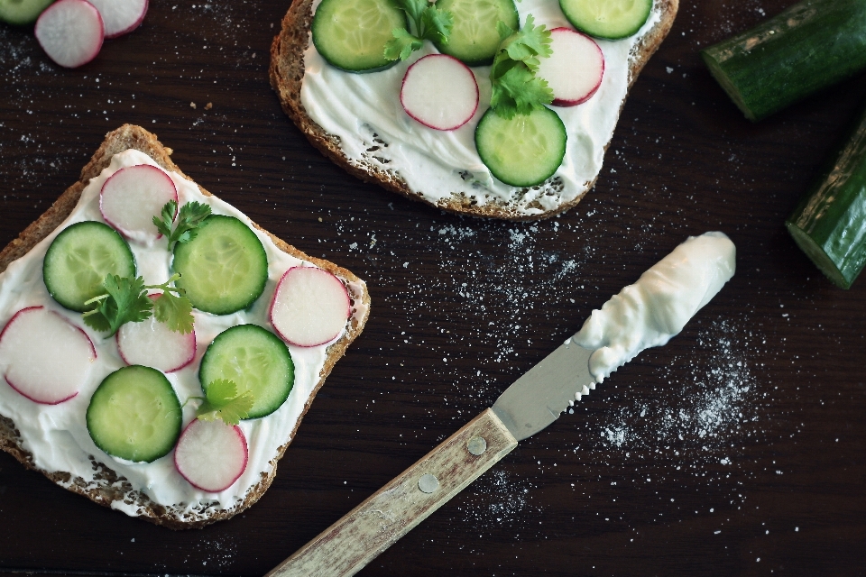 Plant rustic summer dish