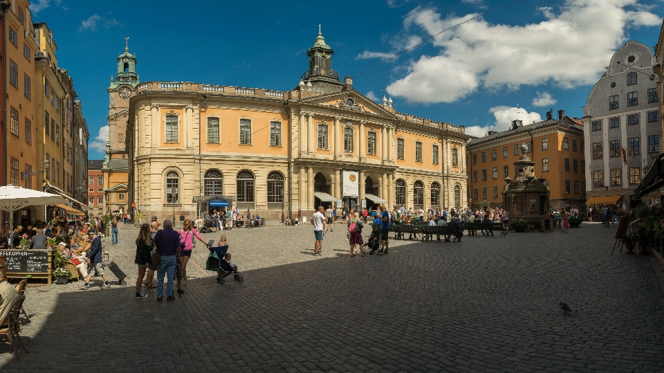 Pieszy droga ulica miasto