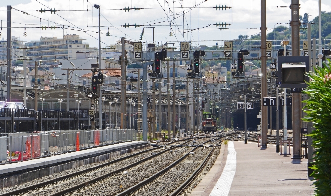 山 追跡 鉄道 訓練 写真