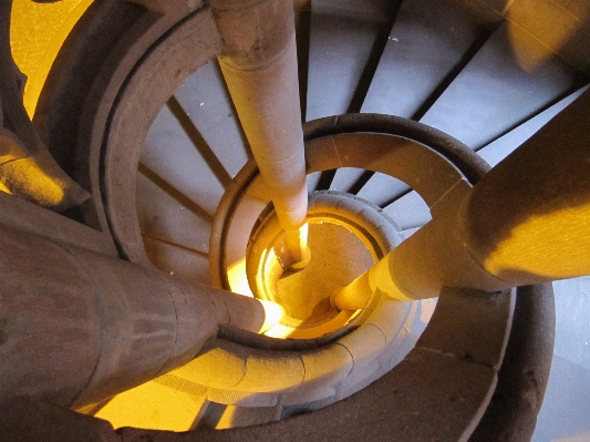 Light wheel floor interior Photo