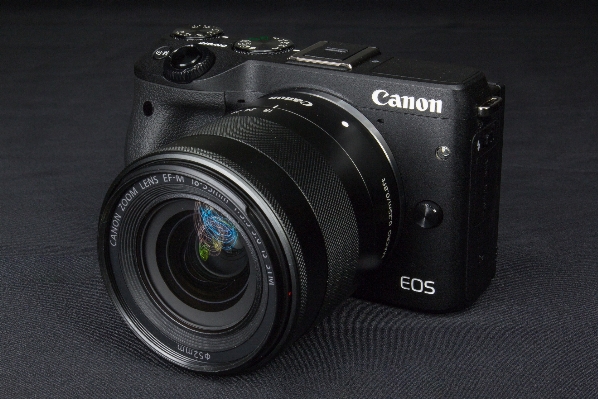 Photo Caméra canon m3
 appareil photo reflex
