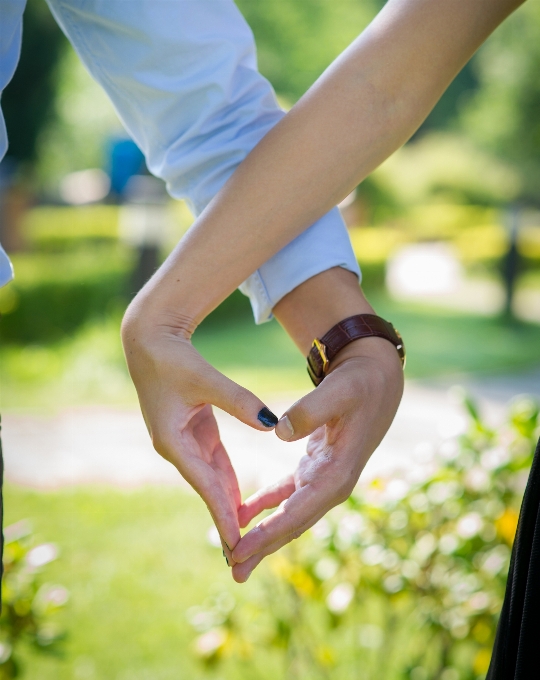 Hand person running love