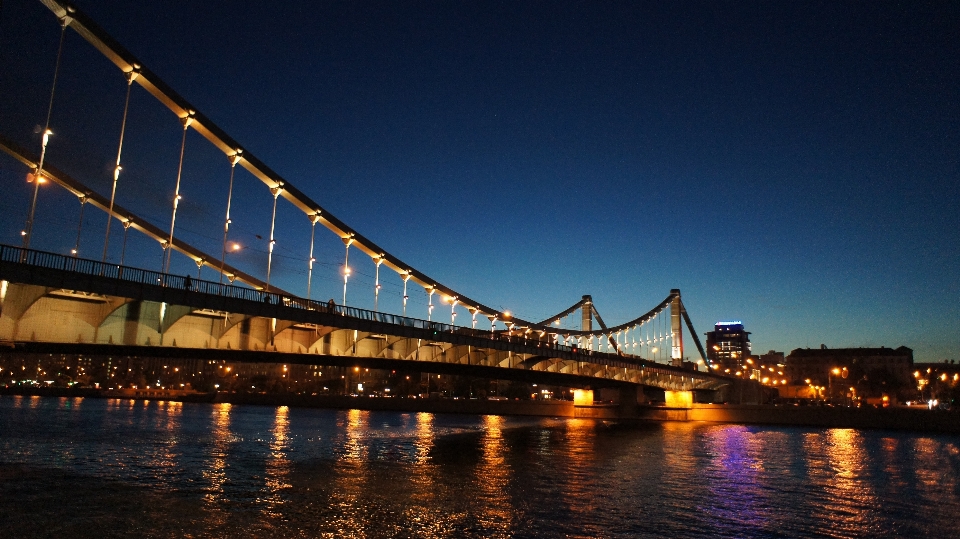 橋 スカイライン 街 夜