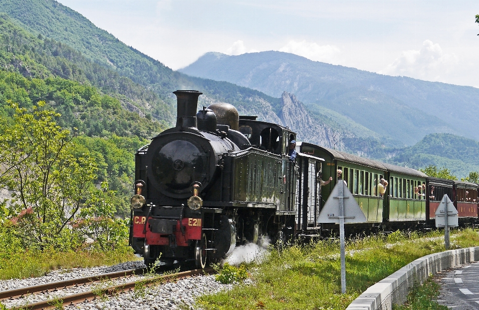 Track steam train transport