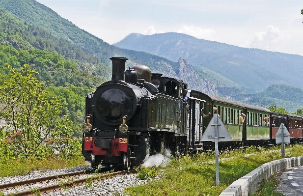 Foto Acompanhar steam trem transporte