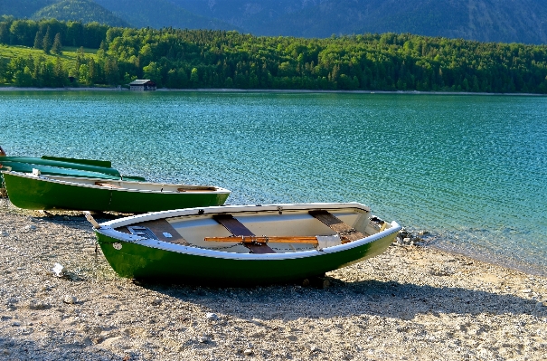 Foto Laut alam kapal danau